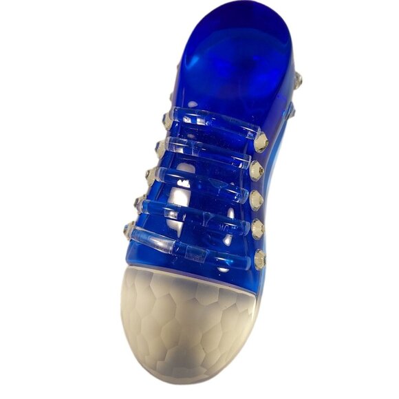 SD Simon Designs Crystal Sneaker FROSTED & Blue Accents Paperweight New In Box - Picture 3 of 13